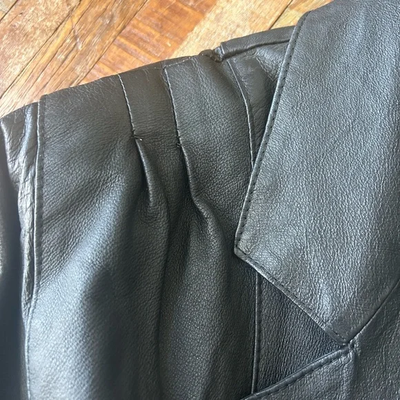 General Clothing Company Black Leather Coat. Vintage - Picture 9 of 12